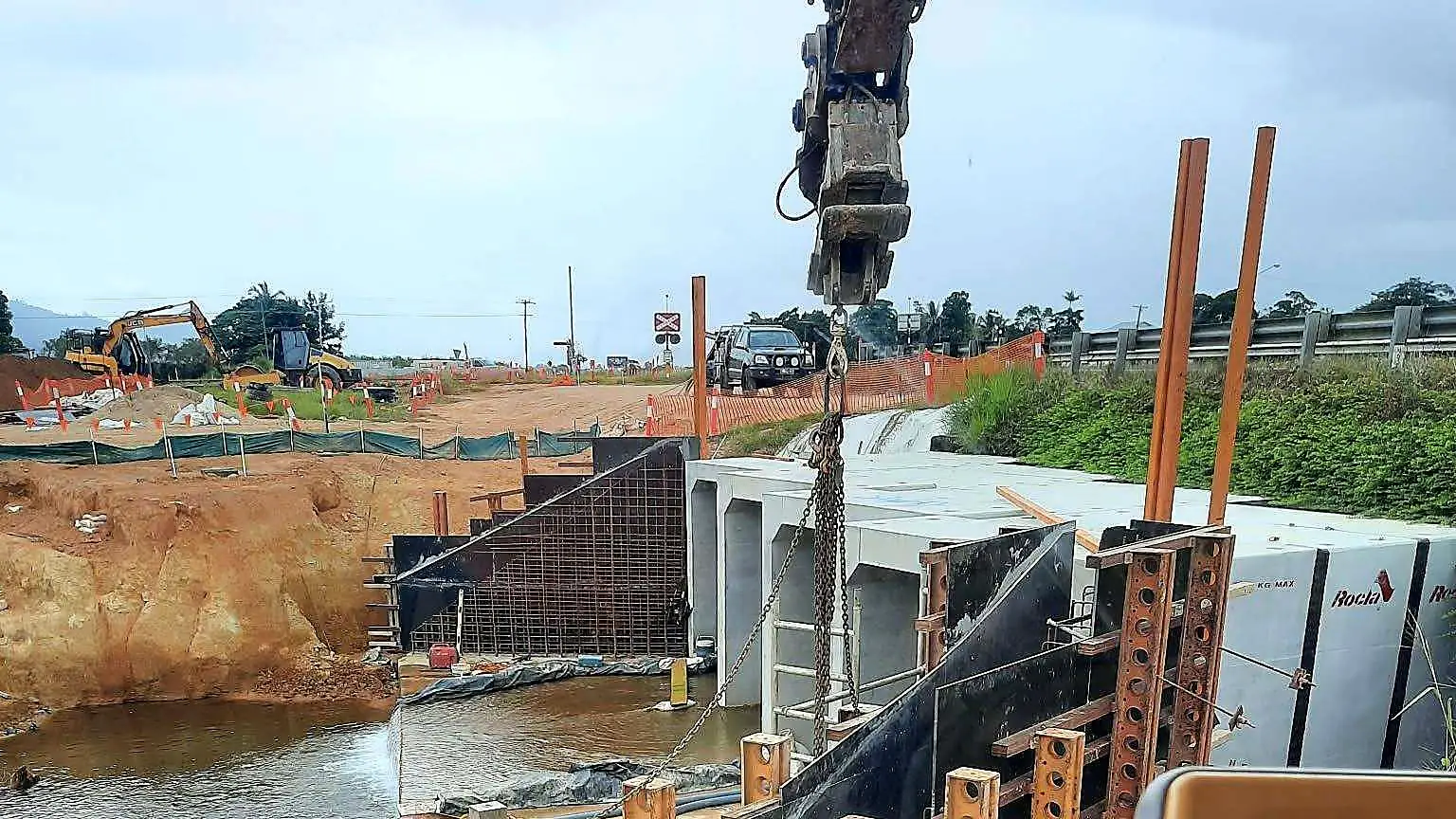 AreeCivil Constructions culvert formwork and cells Box culvert cells and timber formwork during a civil concreting pour on an SEQ drainage structure